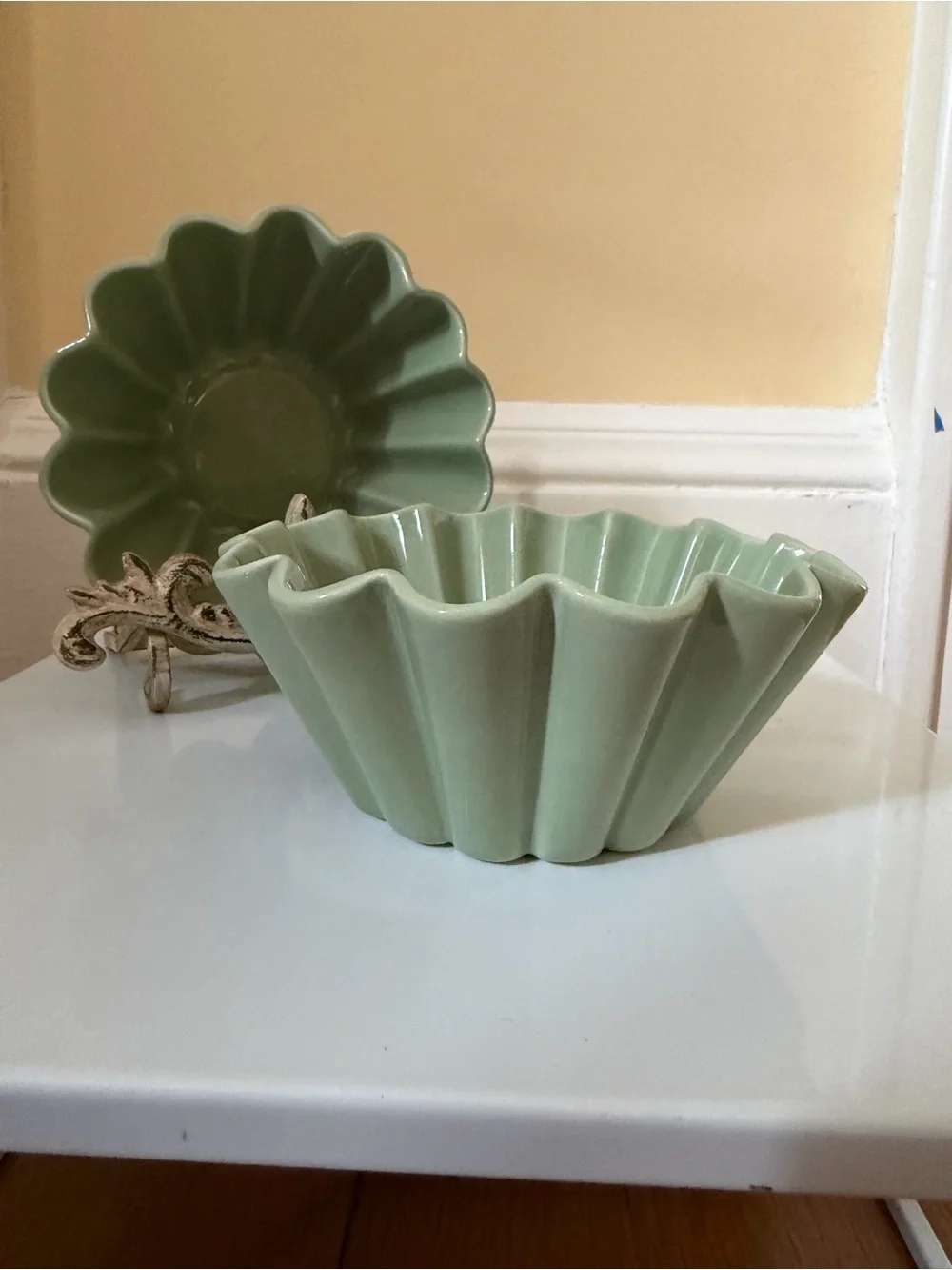 King Arthur Flour multi colored fluted dessert ramekins / bowls set of 8 NWOT